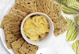 Beyond Mirror - Nutrition and Wellness - Top 6 healthy snack options for on-the-go - Whole-grain crackers and hummus