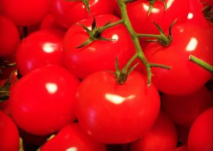 Beyond Mirror - Nutrition and Wellness - Top 7 nutrient-dense fruits and vegetables - Tomatos