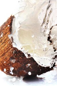 Healthy Summer Drinks - Coconut Water - Nutrition and Wellness - Beyond Mirror